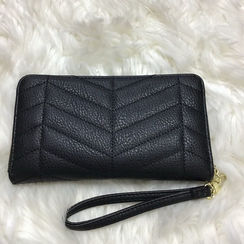 Steve Madden Wristlet Black Leather Card Cash Wallet S/M Quilted Pebbled Logo - Picture 3 of 10
